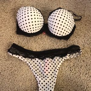Never worn before polka dot bra and panty set